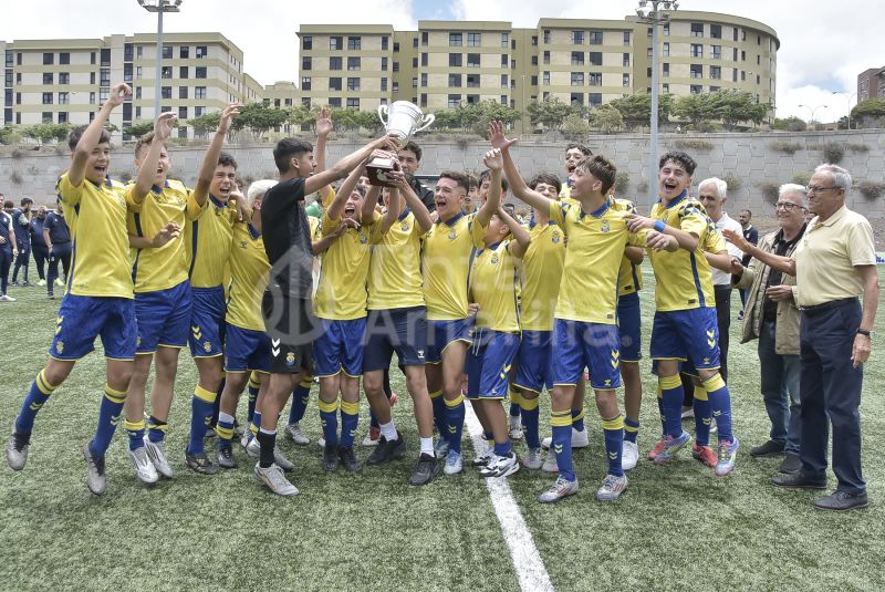 Fotos: El Infantil A de la UD Las Palmas logra el título de la Copa de Campeones