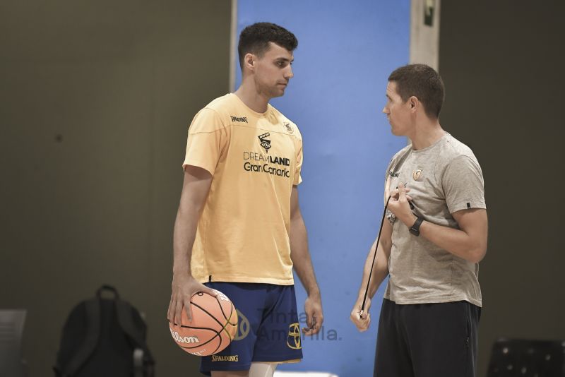 Fotos: El nuevo Gran Canaria zarpa con ilusiones