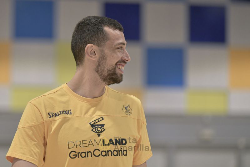 Fotos: El nuevo Gran Canaria zarpa con ilusiones