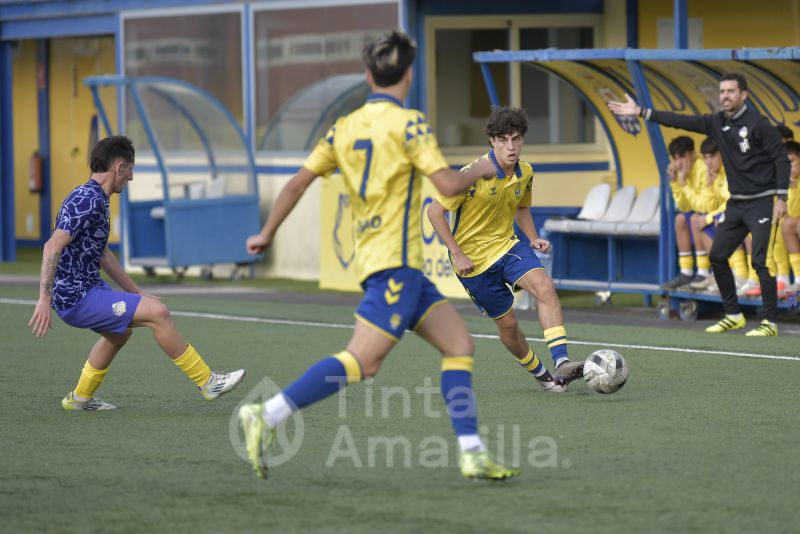 Fotos: Las Palmas B juvenil recibe al 35600 en el Anexo