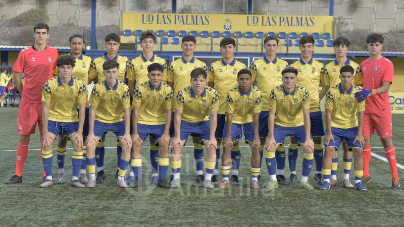 Fotos: Las Palmas B juvenil recibe al 35600 en el Anexo