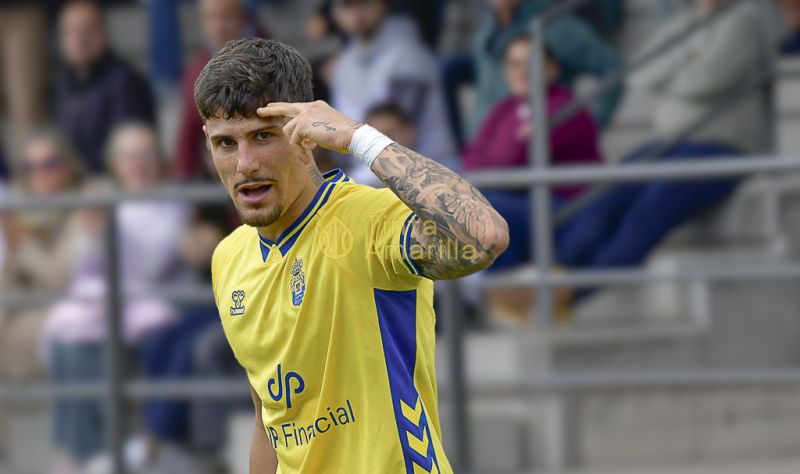 Las Palmas Atlético logra puntos de oro en su visita al Moscardó (1-2)