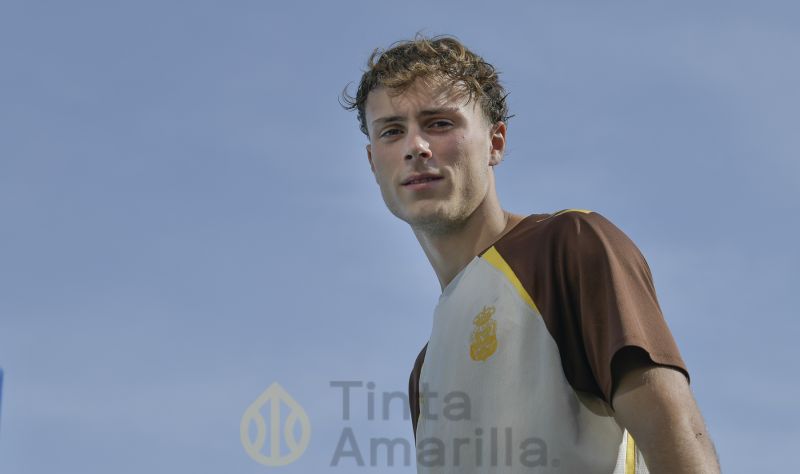 Diego Rodríguez, futuro domador del sol, el viento y las olas