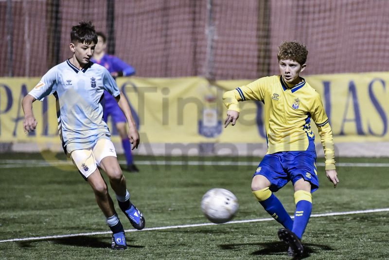 Fotos: Cruce de los dos infantiles de la UD Las Palmas