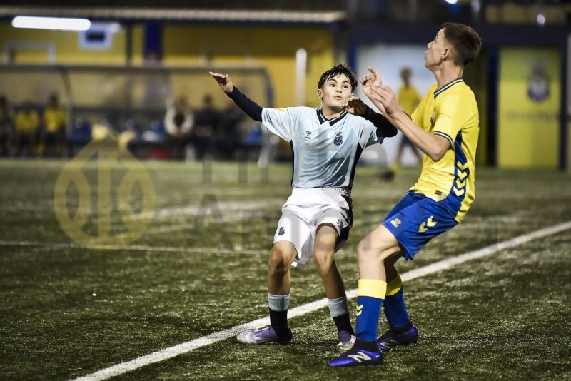 Fotos: Cruce de los dos infantiles de la UD Las Palmas