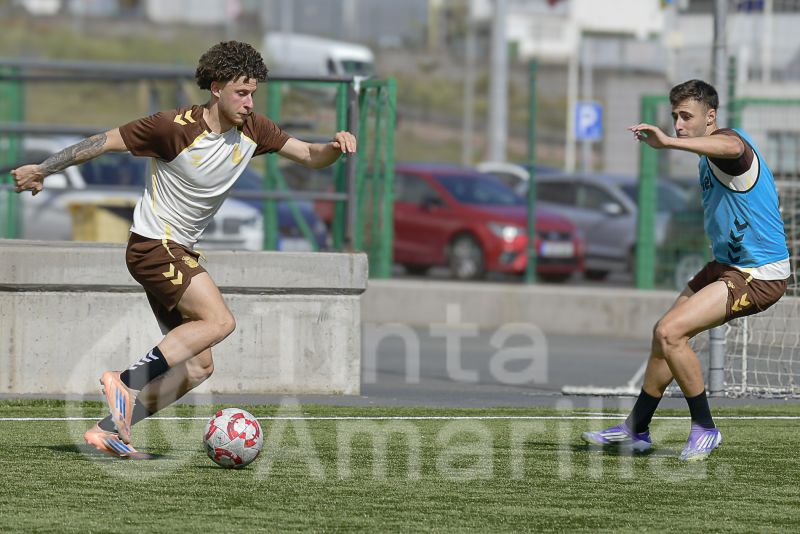 Fotos: La alegría de no ver de paisano a Aaron Jorge