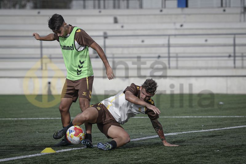 Fotos: Las Palmas C tiene una dura prueba el sábado en el Anexo