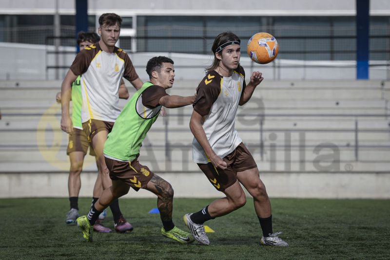 Fotos: Las Palmas C tiene una dura prueba el sábado en el Anexo