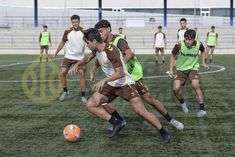 Fotos: Las Palmas C tiene una dura prueba el sábado en el Anexo