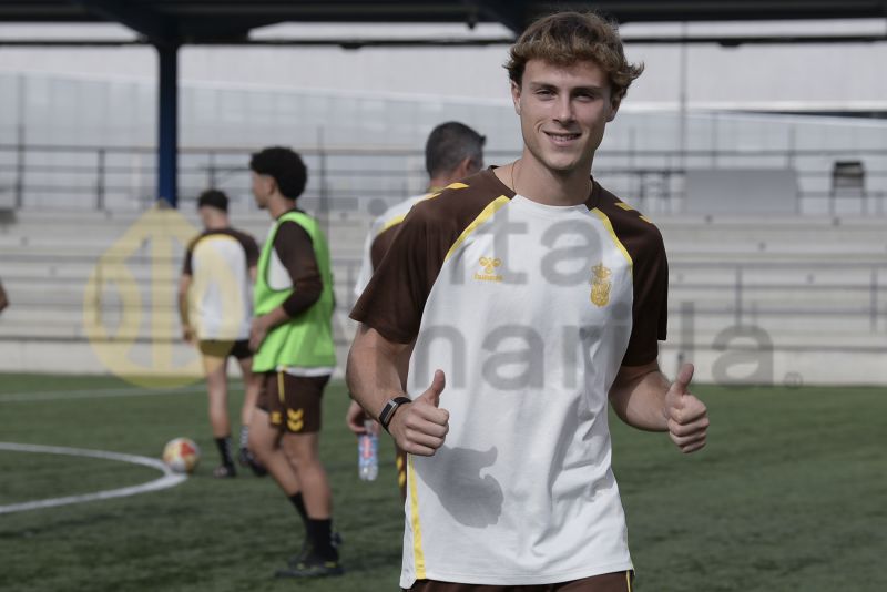 Fotos: Las Palmas C tiene una dura prueba el sábado en el Anexo