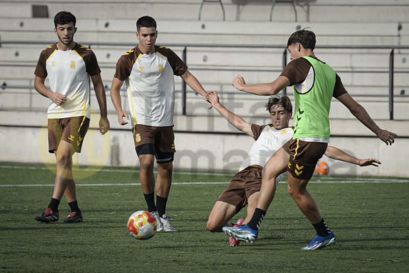Fotos: Las Palmas C tiene una dura prueba el sábado en el Anexo