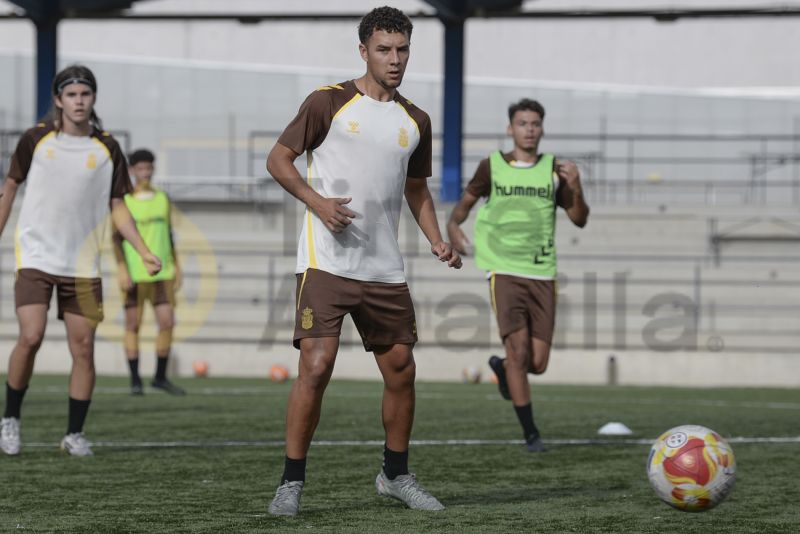 Fotos: Las Palmas C tiene una dura prueba el sábado en el Anexo