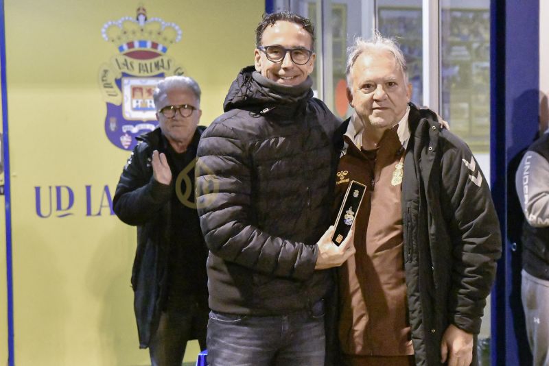 Fotos: La UD Las Palmas D gana en el Anexo la Copa de Navidad