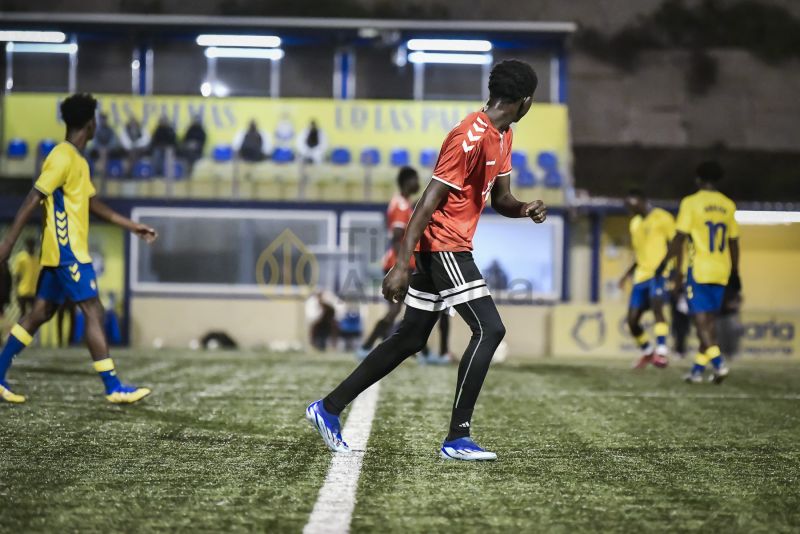 Fotos: La UD Las Palmas D gana en el Anexo la Copa de Navidad
