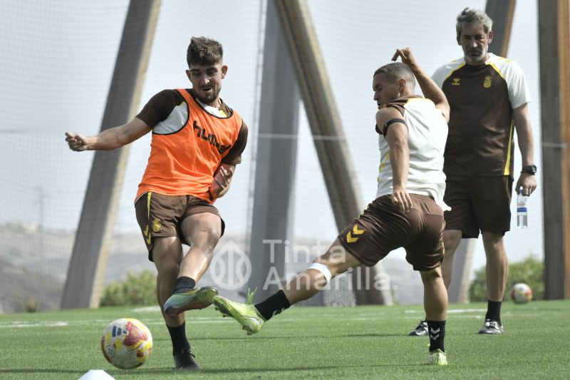 Fotos: Las Palmas Atlético, preparado para una doble cita en La Palma