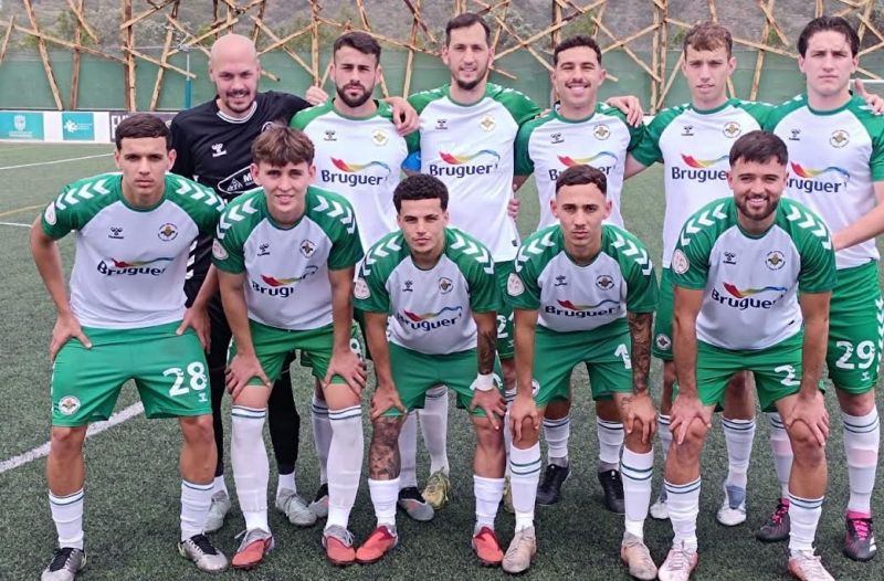 El Villa malogra dos goles de renta ante el Tenerife C (2-2)