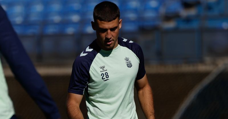 Juanma, la opción diestra en el centro de la defensa ante la Real