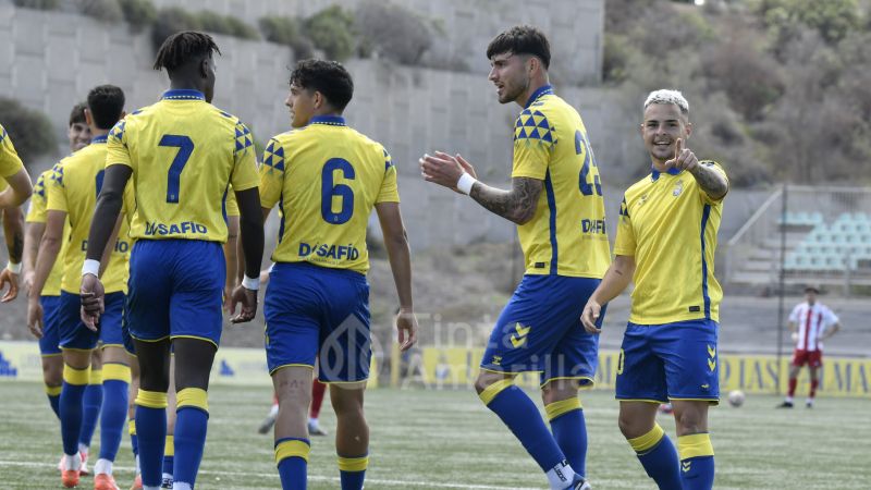 2-0: El filial es el que no falla y pone otro peldaño hacia su objetivo