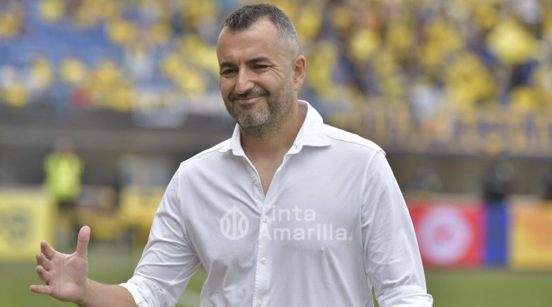 La UD agradece a Diego Martínez su compromiso y profesionalidad en la hora del adiós