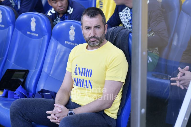 "Nuestro lema debe ser: resisto, insisto, pero nunca desisto"