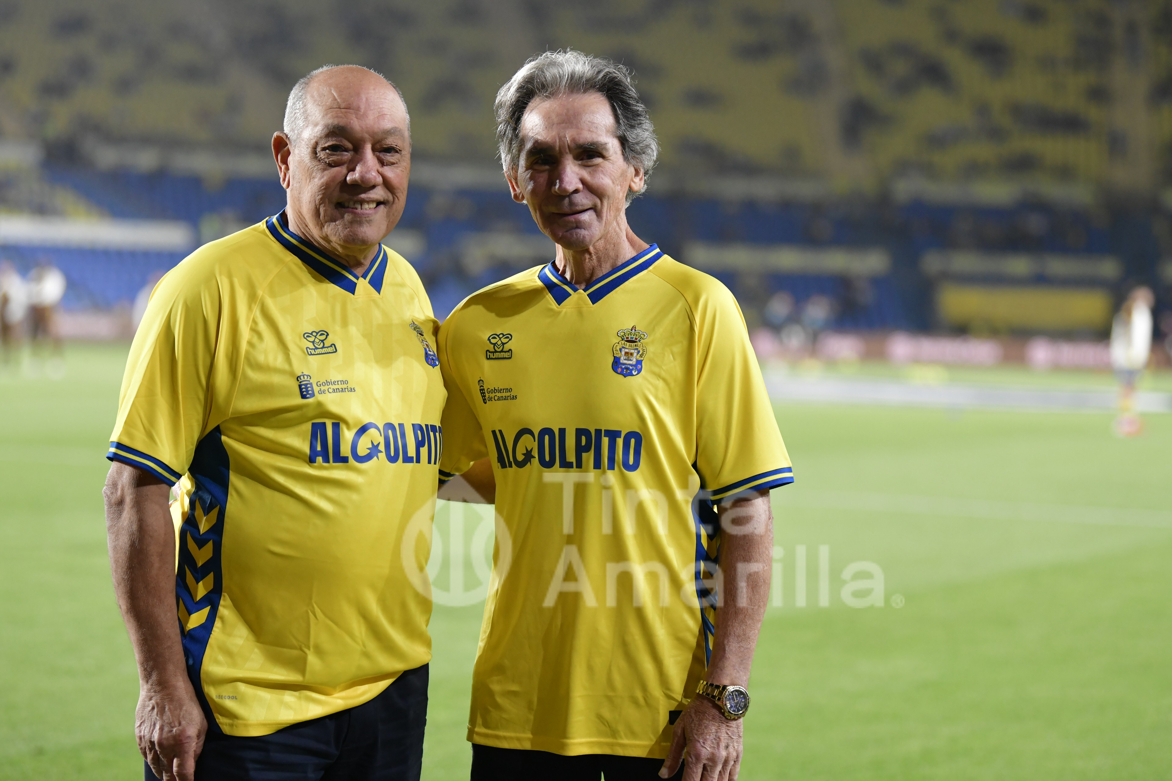 1-1: Las Palmas cambia su receta de juego y empata con un gran líder