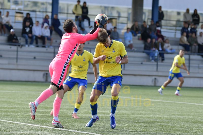 1-1: Las Palmas C y Tamaraceite reparten dividendos en el Anexo