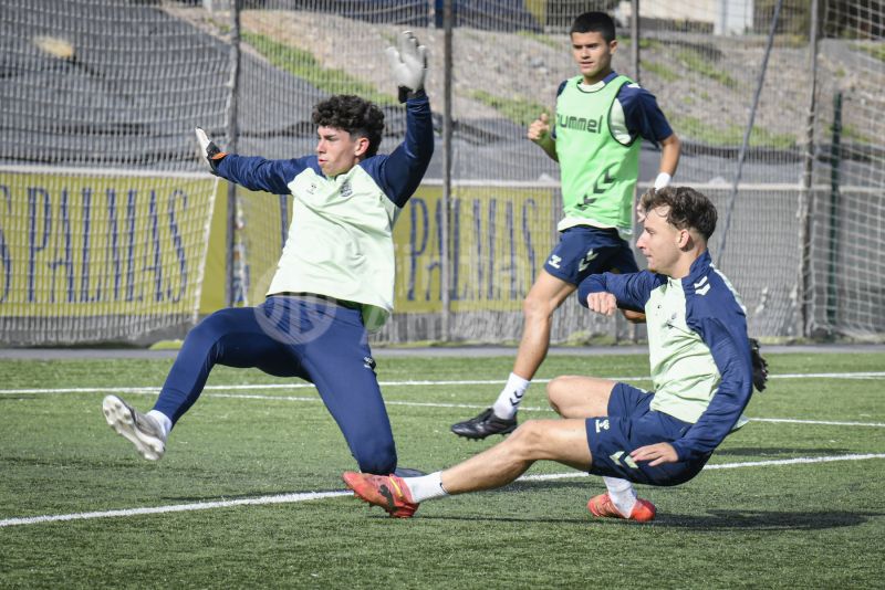 Fotos: El C amarillo se prepara para celebrar el título de Preferente