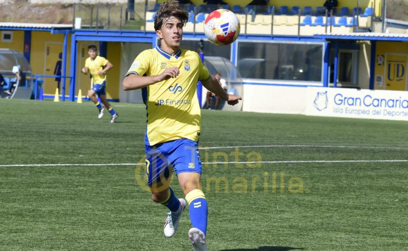 El CD Numancia anuncia la llegada del goleador Iker León