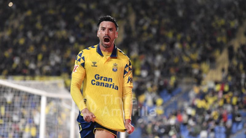 1-0: La UD tumba en el 92 al Atlético y prolonga la ilusión de la permanencia