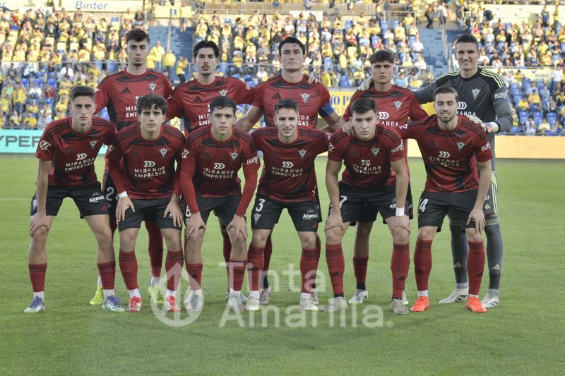 0-0: La UD desaparece tras la expulsión de Horkas y se contenta con un punto