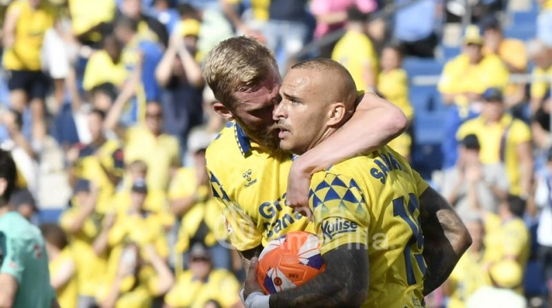 2-3: Respondió la afición, pero falló el equipo con estrépito