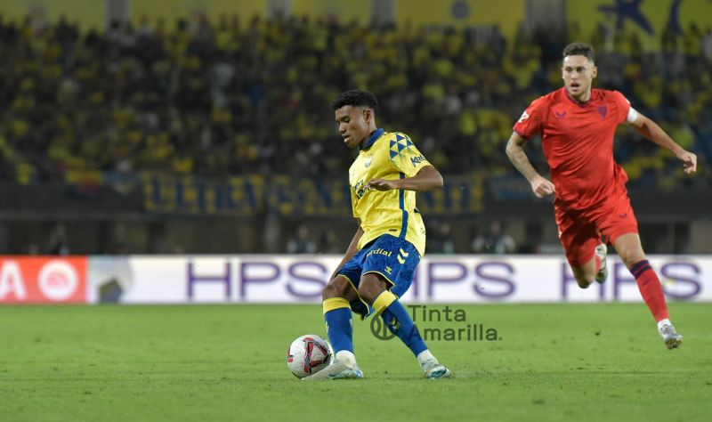 Park: El debate entre un gran lateral o un buen extremo