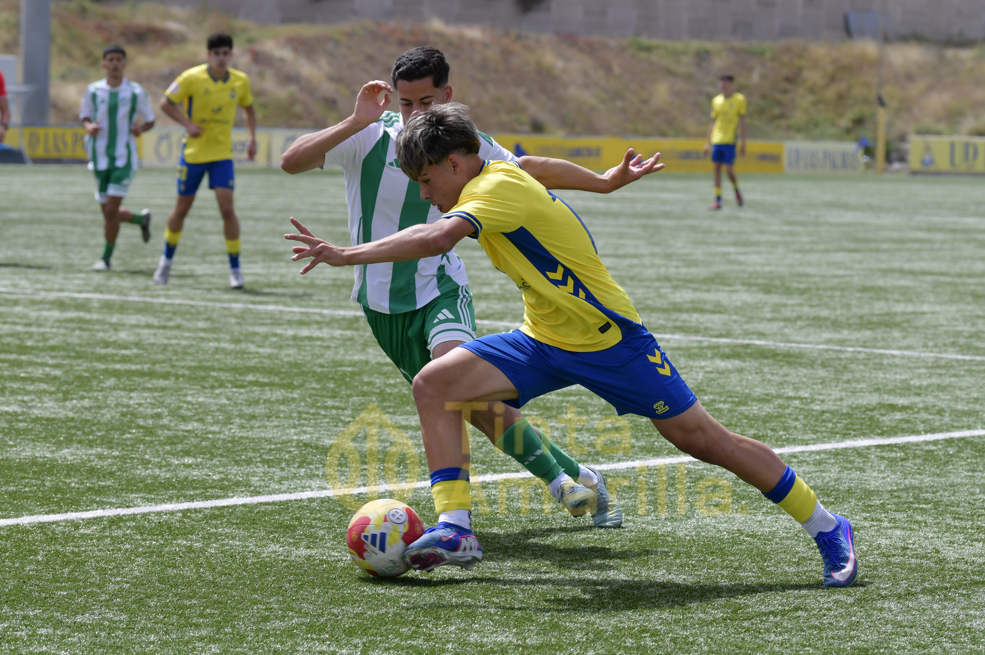 El juvenil de la UD sella las matemáticas del título, pero aún no lo puede celebrar (4-0)