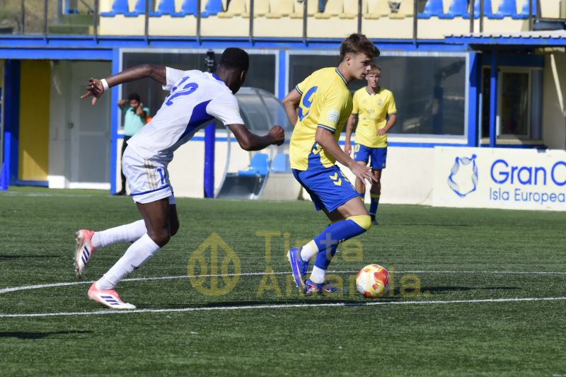 2-1: Las Palmas C da fe del descenso sin lágrimas de la SD Tenisca