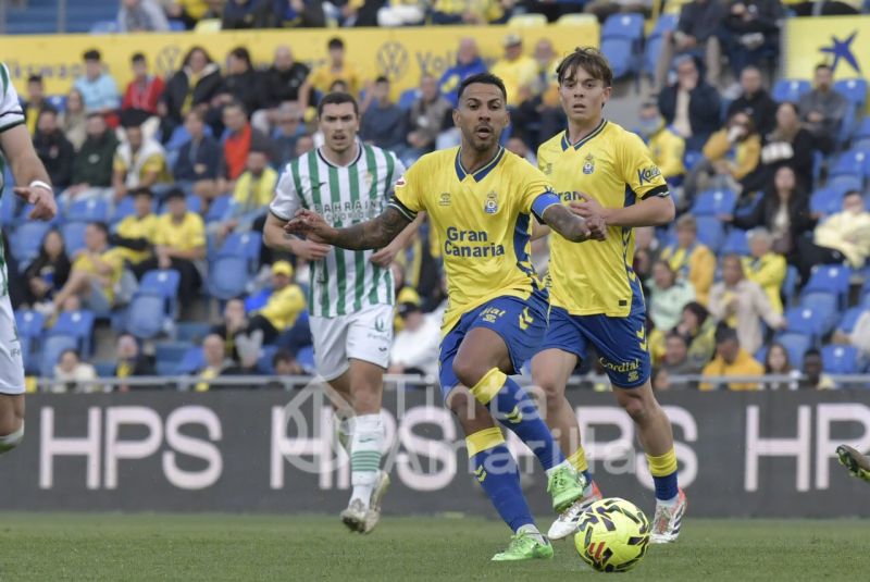 1-2: La UD es capaz de estropear una tarde en 3 minutos