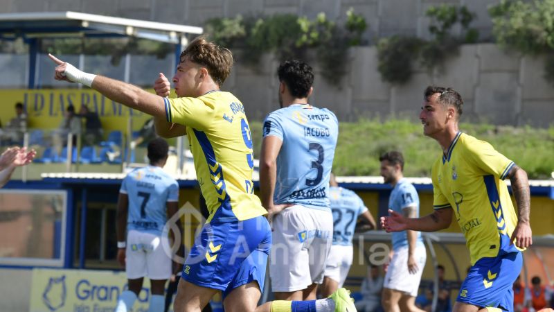 1-1: Las Palmas Atlético provoca un dolor de cabeza al aspirante CD Coria