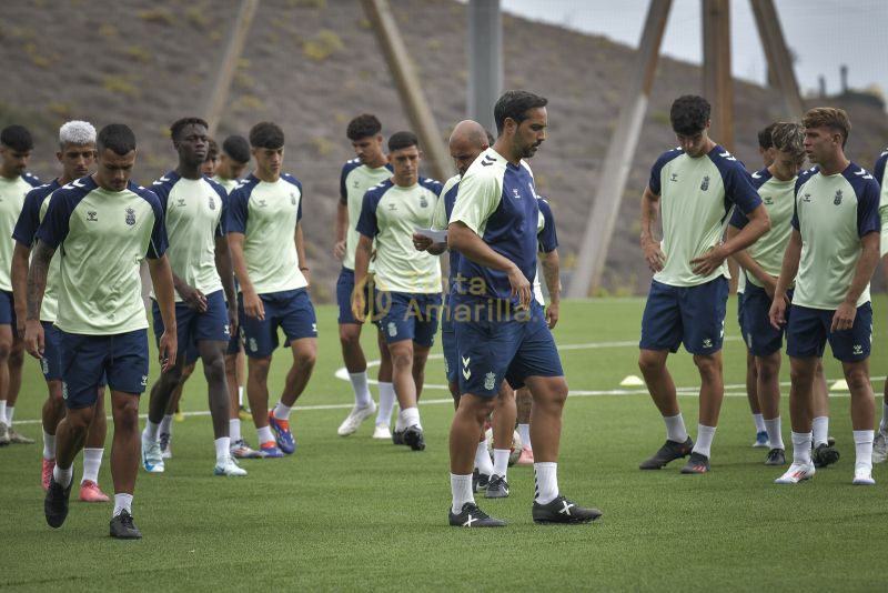 Fotos: Las Palmas Atlético, preparado para su estreno en la Liga