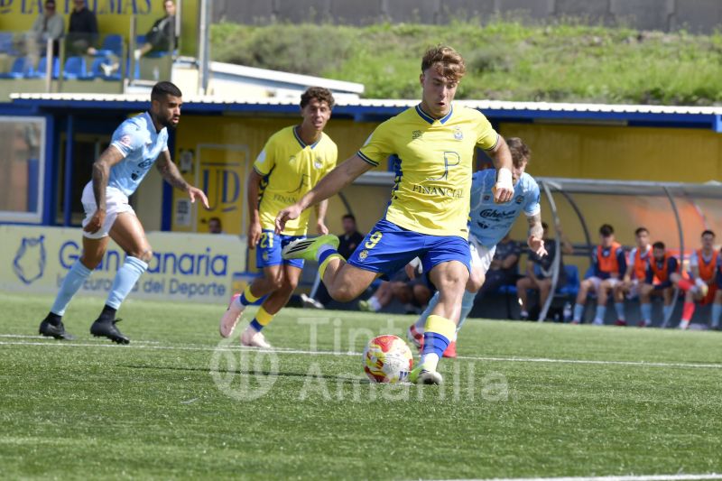 1-1: Las Palmas Atlético provoca un dolor de cabeza al aspirante CD Coria