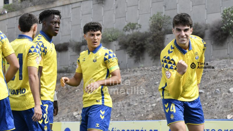 1-0: Carlos Navarro le da un zapatazo al San Fernando