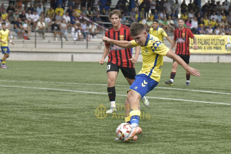 3-1: Las Palmas Atleti amplía su autoridad en casa