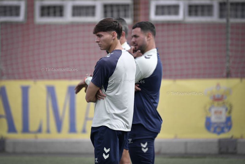 Fotos: Las Palmas C prepara su antepenúltimo encuentro