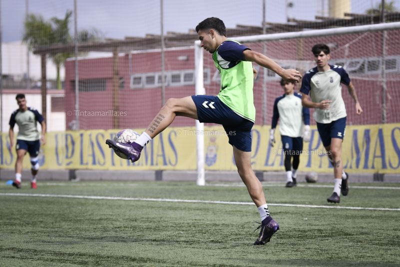 Fotos: Las Palmas C prepara su antepenúltimo encuentro
