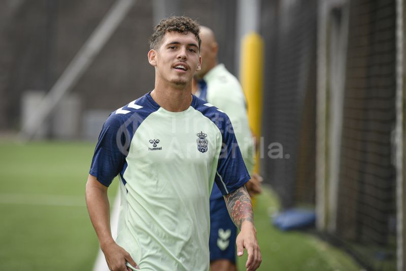 Fotos: Las Palmas Atlético, con ilusiones de revalidar la Copa Ruiz Caballero