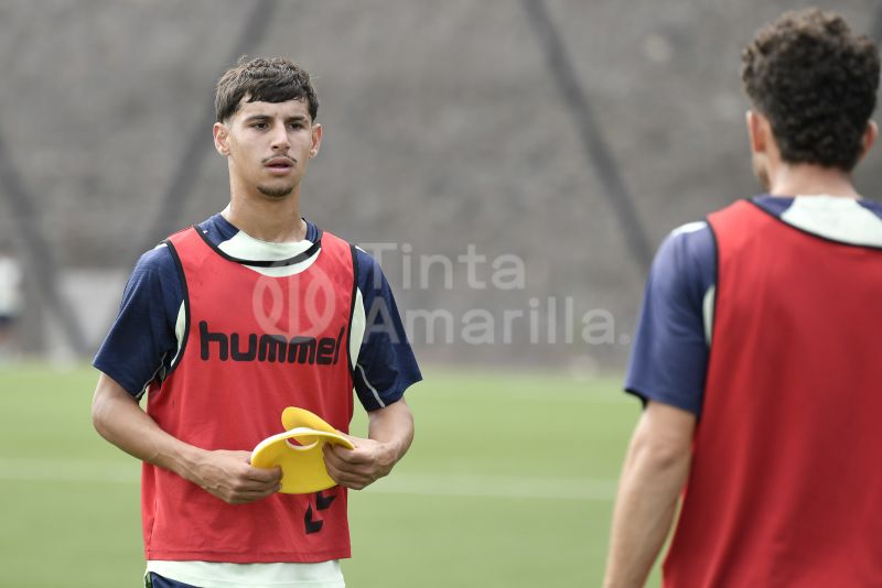 Fotos: Las Palmas Atlético, con ilusiones de revalidar la Copa Ruiz Caballero