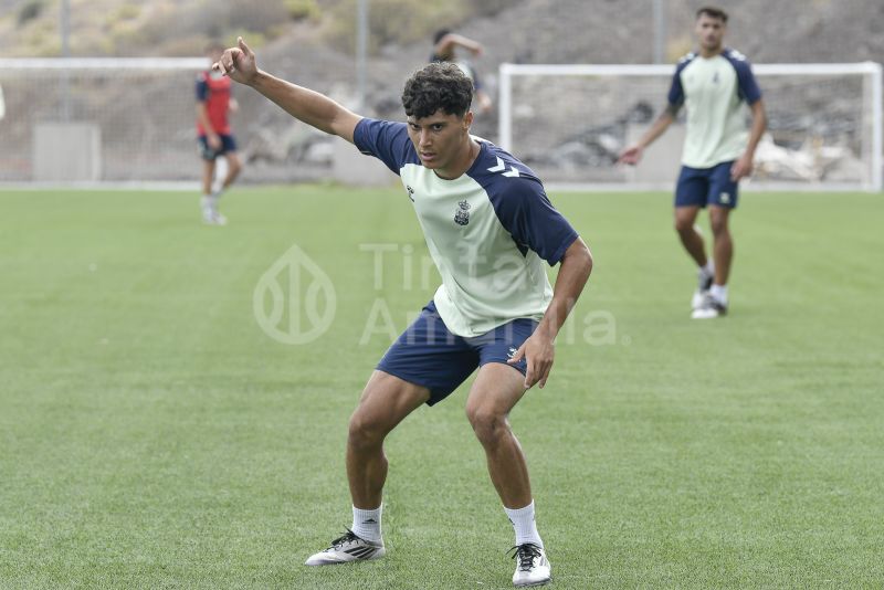 Fotos: Las Palmas Atlético, con ilusiones de revalidar la Copa Ruiz Caballero