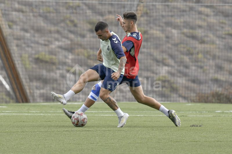 Fotos: Las Palmas Atlético, con ilusiones de revalidar la Copa Ruiz Caballero