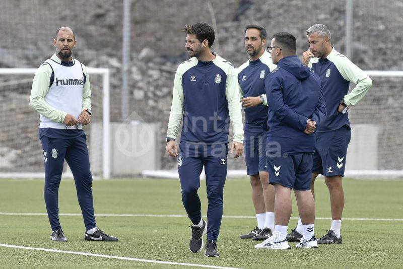 Fotos: Las Palmas Atlético, con ilusiones de revalidar la Copa Ruiz Caballero