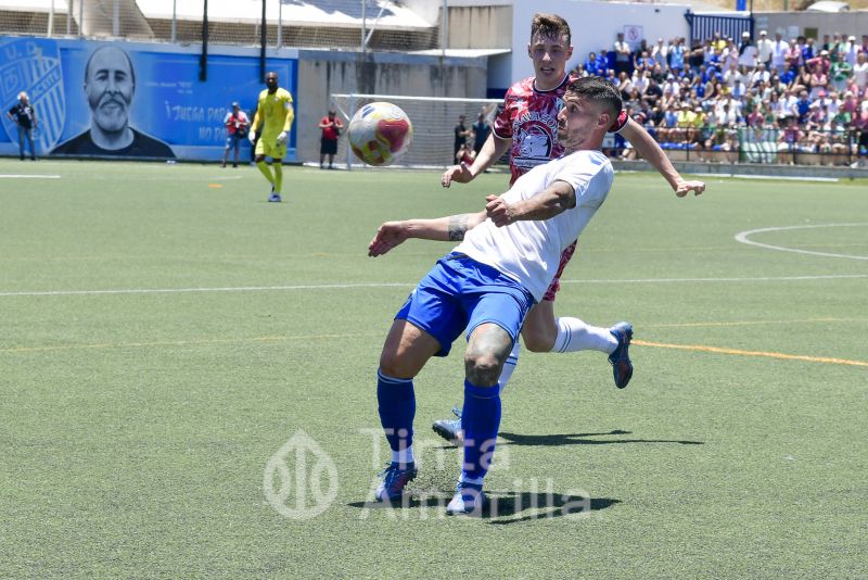 2-0: El Tamaraceite se zampa también al Guijuelo y vuelve a la Segunda RFEF
