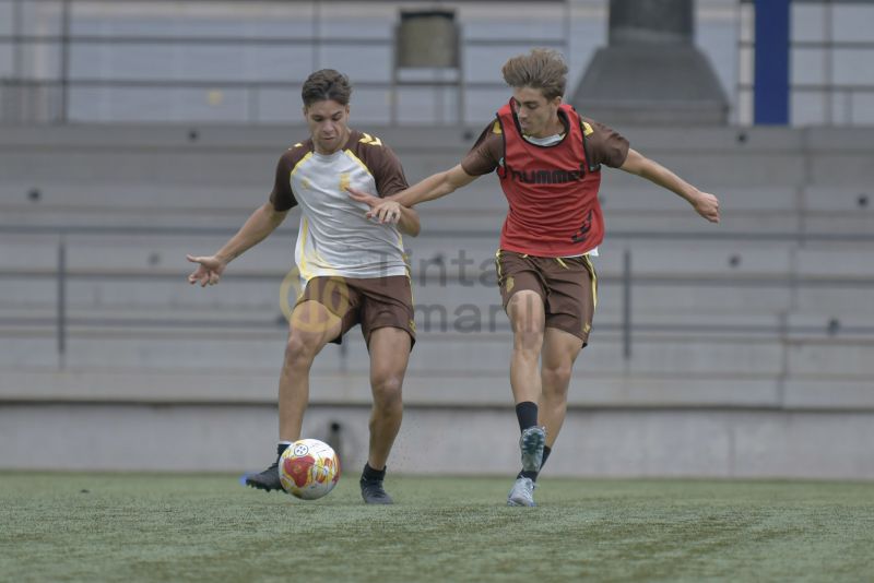 Fotos: Las Palmas C afronta una visita con subrayado