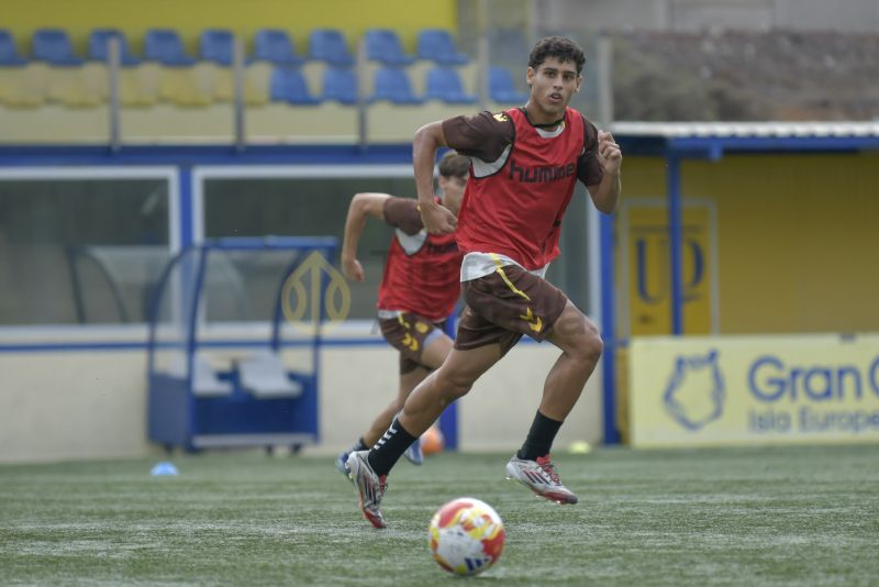 Fotos: Las Palmas C afronta una visita con subrayado